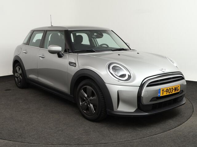 Mini COOPER Mini 1.5 Camden Edition | Automaat o CarPlay o Climate o LED