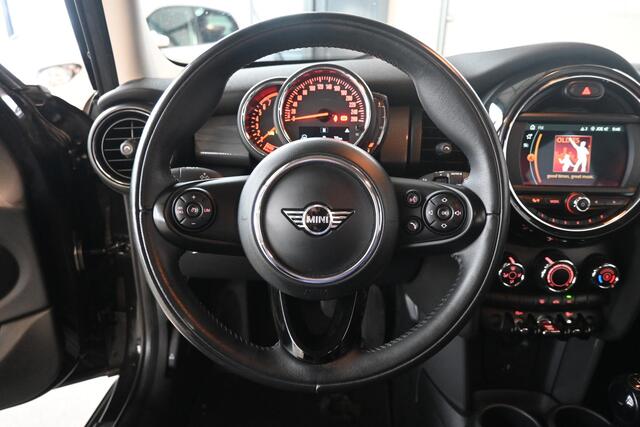 Mini COOPER Mini 1.5 Airco Navigatie LED Cruise Control Direct Leverbaar! Rijklaarprijs Inruil Mogelijk!