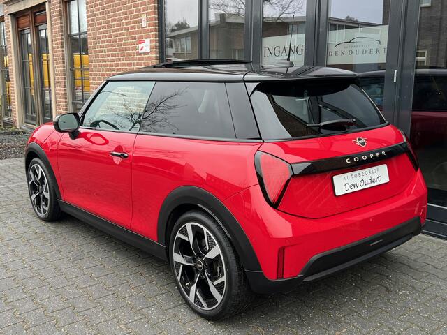 Mini COOPER Mini 1.5 C Classic M PANO/APPLE CARPLAY/ 18INCH