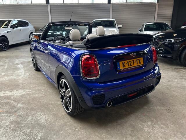 Mini COOPER 1.5 COOPER PEPPER / JCW Pakket/ Leder Sportstoelen/ Carplay