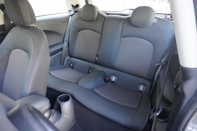 Mini COOPER Mini 1.5 136pk Automaat CarPlay | NAP | Navigatie | Airco