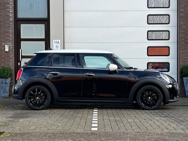 Mini COOPER Mini 1.5 Classic Chili Turbo 136 PK 5 Deurs / Airco / Navigatie / Apple CarPlay / 16" Black Line Velg / Sport Int / Park Sensors / 1e Eigenaar!
