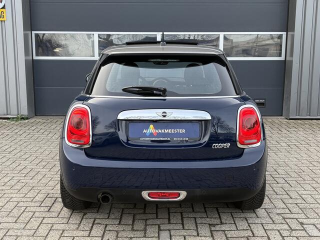 Mini COOPER Mini 1.5 Seven Chili | Pano | Schuifdak | Leder | Xenon | Camera | Cruise | Keyless | All Season | Interesse? Bel of App naar: 06 30 51 05 90