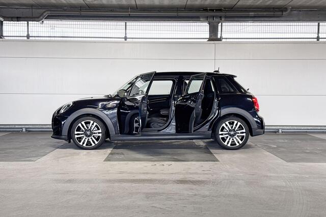 Mini COOPER 5-deurs Camden Edition