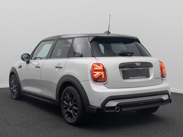 Mini COOPER 1.5 Steptr.Aut.-7 ** LED, LEDER, NAVI+, PANORAMA, HuD, KEYLESS, H&K SOUND, CAMERA ** 1e EIG - UNFALLFREI ** ** INFORMEER OOK NAAR ONZE AANTREKKELIJKE FINANCIAL-LEASE TARIEVEN **