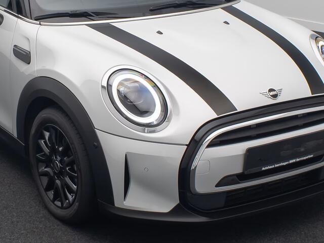Mini COOPER 1.5 Steptr.Aut.-7 ** LED, LEDER, NAVI+, PANORAMA, HuD, KEYLESS, H&K SOUND, CAMERA ** 1e EIG - UNFALLFREI ** ** INFORMEER OOK NAAR ONZE AANTREKKELIJKE FINANCIAL-LEASE TARIEVEN **