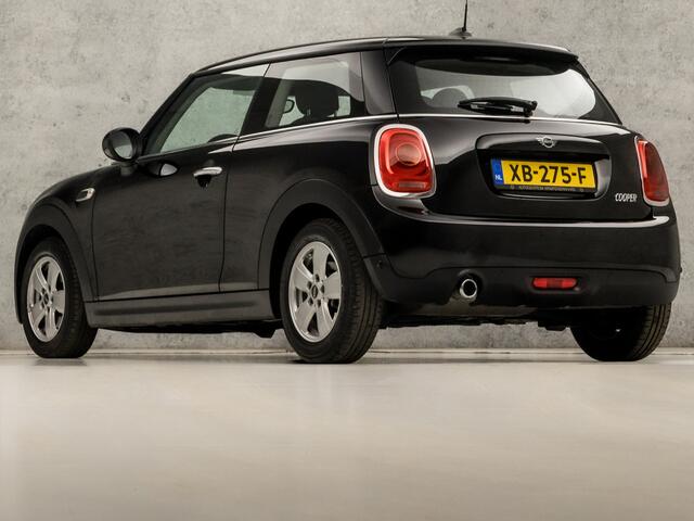 Mini COOPER 1.5 Cooper Sport (NAVIGATIE, NAP, BLUETOOTH, PARKEERSENSOREN, SPORTSTOELEN, CRUISE, ELEK PAKKET, NIEUWSTAAT)