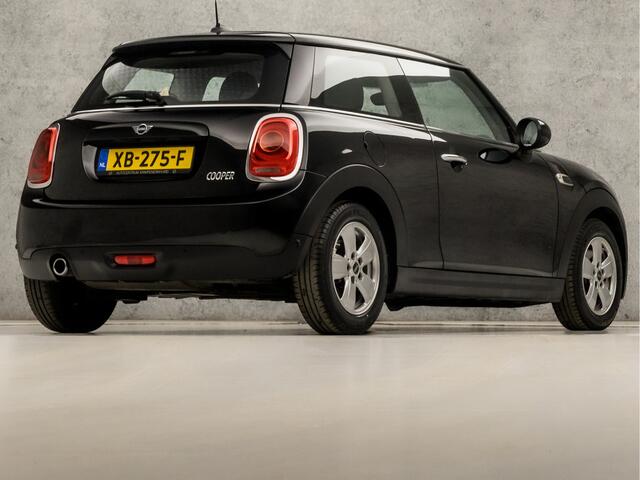 Mini COOPER 1.5 Cooper Sport (NAVIGATIE, NAP, BLUETOOTH, PARKEERSENSOREN, SPORTSTOELEN, CRUISE, ELEK PAKKET, NIEUWSTAAT)