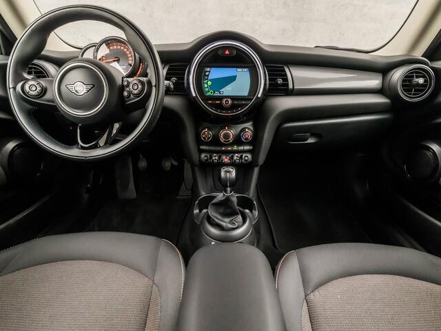 Mini COOPER 1.5 Cooper Sport (NAVIGATIE, NAP, BLUETOOTH, PARKEERSENSOREN, SPORTSTOELEN, CRUISE, ELEK PAKKET, NIEUWSTAAT)