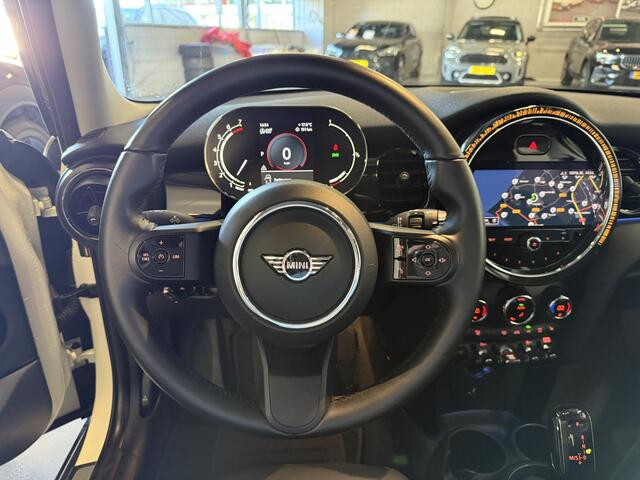 Mini COOPER Mini 1.5 One Aut. Navi/Apple/Leder