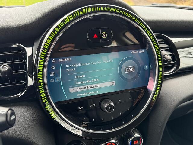 Mini COOPER 1.5 136pk autom Camden Edition 1/2leer,ecc,lmv,navi,pdc