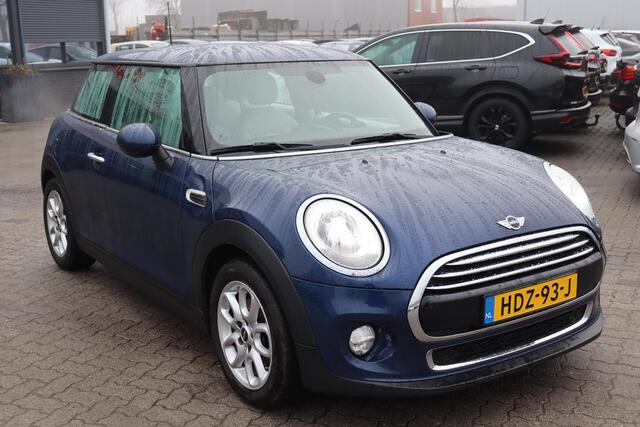 Mini COOPER Mini 1.5 D Lederen interieur, Climate control, Cruise control, Elektrische ramen