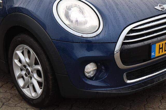 Mini COOPER Mini 1.5 D Lederen interieur, Climate control, Cruise control, Elektrische ramen