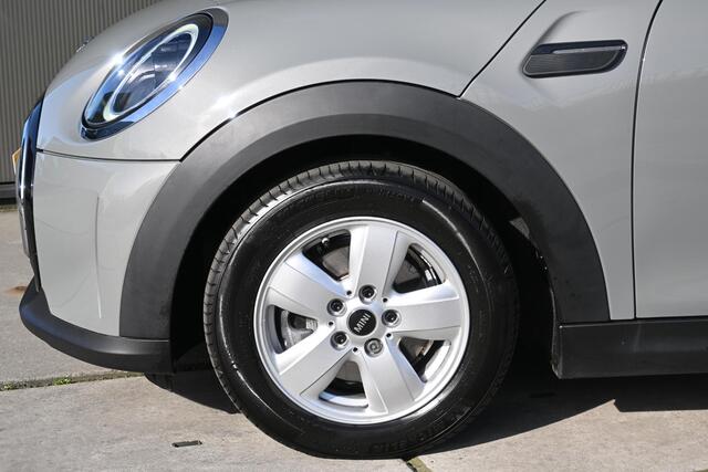 Mini COOPER Mini Cabrio 1.5 Classic | STOELVERWARMING | CAMERA | AUTOMAAT | NAVI | CRUISE CONTROL | CLIMATE CONROL | PDC | LMV |