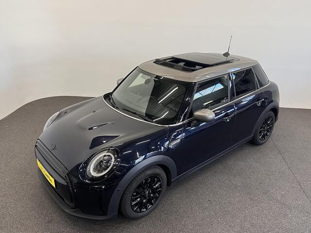 Mini COOPER Mini 1.5 Yours 5-DRS DCT-7 Aut. 136pk Panoramadak Sportstoelen Navi Carplay PDC Achter+Camera Full LED Armsteun Cruise Control Stoelverwarming