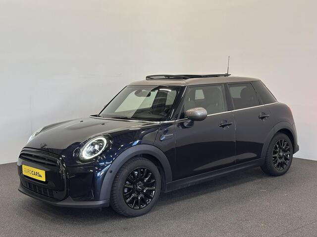 Mini COOPER Mini 1.5 Yours 5-DRS DCT-7 Aut. 136pk Panoramadak Sportstoelen Navi Carplay PDC Achter+Camera Full LED Armsteun Cruise Control Stoelverwarming
