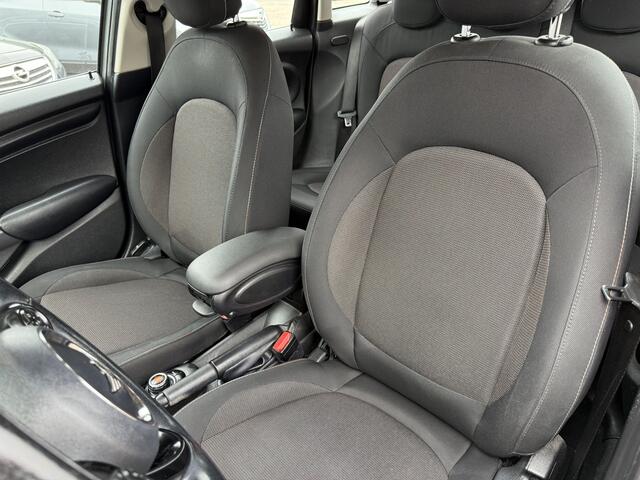 Mini COOPER Mini 1.5 Pepper Serious Business Automaat..!! Navigatie, Parkeersens, Climate contr, Cruise contr, etc..