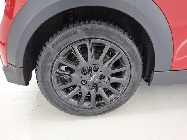 Mini COOPER Mini 1.5 Camden Edition 136pk Automaat | PDC | Navi | Cruise Control | Climate Control | Leer |