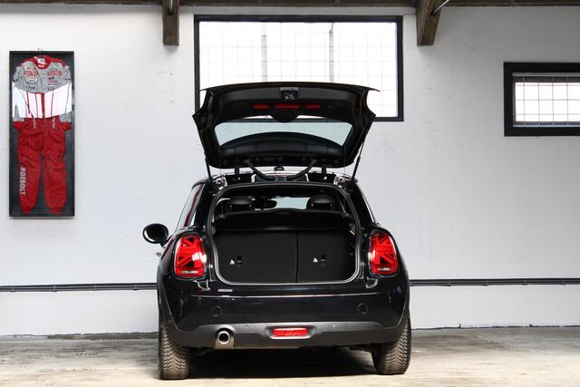 Mini COOPER Mini 1.5 Chili | Serious Business | Stoelverwarming | Achteruitrijcamera | NL auto | 1e eigenaar |