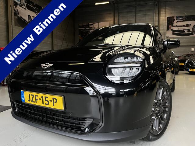 Mini COOPER Mini E Essential XS 40.7 kWh Camera, Head-up display, Cruise