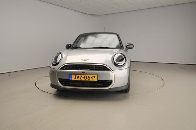 Mini COOPER 3-deurs C Automaat / Panoramadak / JCW Sportstoelen / Harman-Kardon / Head-up / Alu wielen 17 inch