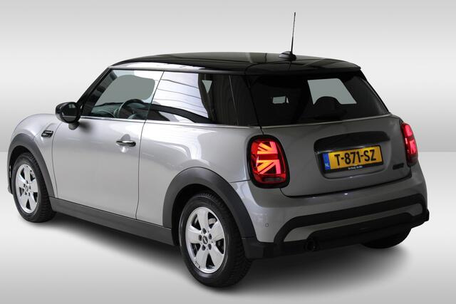 Mini COOPER Mini 1.5 Camden Edition Navigatie by App | Getint Glas achter | Parkeersensoren | Lichtmetalen Velgen