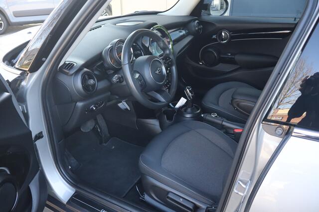 Mini COOPER Mini 1.5 Camden Edition - NL- Auto!! Climate I Apple I Led