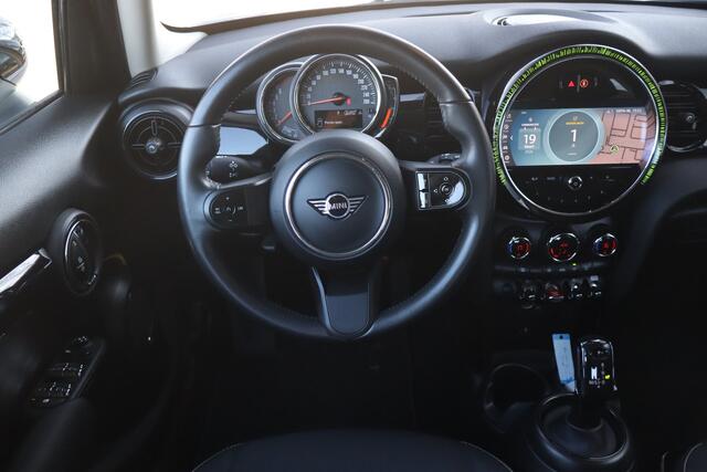 Mini COOPER Mini 1.5 Camden Edition - NL- Auto!! Climate I Apple I Led