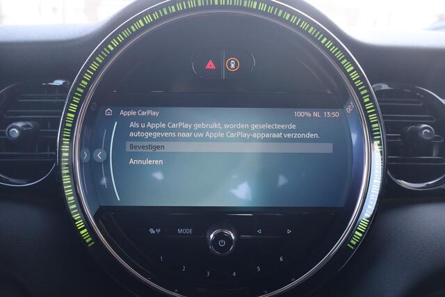 Mini COOPER Mini 1.5 Camden Edition - NL- Auto!! Climate I Apple I Led
