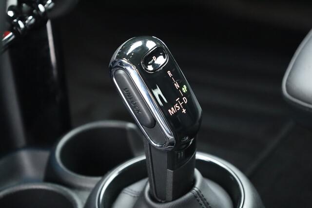 Mini COOPER Mini 1.5 Camden - Aut. | Rijklaar! | Orig. NL | Dig. Cockpit | Nav+CarPlay | ACC | Cruise | Leder/Alcantara | Led | PDC | Sfeerverl. | LM V