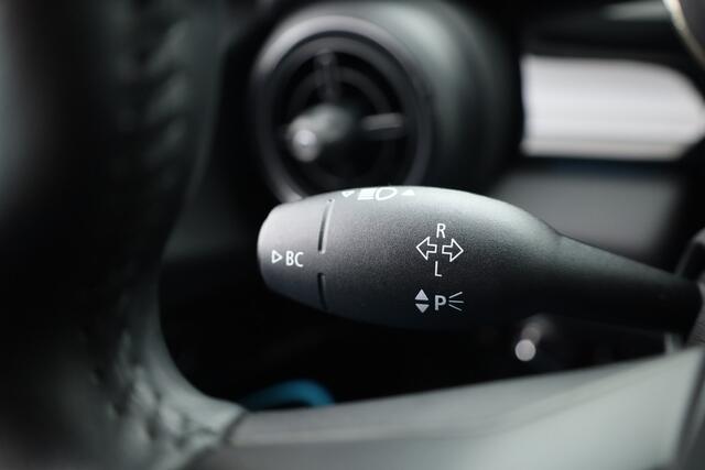 Mini COOPER Mini 1.5 Camden - Aut. | Rijklaar! | Orig. NL | Dig. Cockpit | Nav+CarPlay | ACC | Cruise | Leder/Alcantara | Led | PDC | Sfeerverl. | LM V