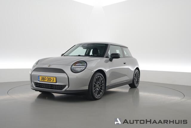 Mini COOPER Mini E Essential 40.7 kWh | Rijklaar! | Orig. NL | Dig. Cockpit | Camera+PDC | Nav+App.Connect | Dodehoek | Rijmodus | LED V