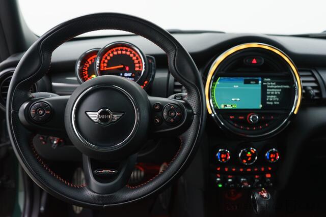 Mini COOPER 1.5 Chili Serious Business PANO | LED | JCW pakket