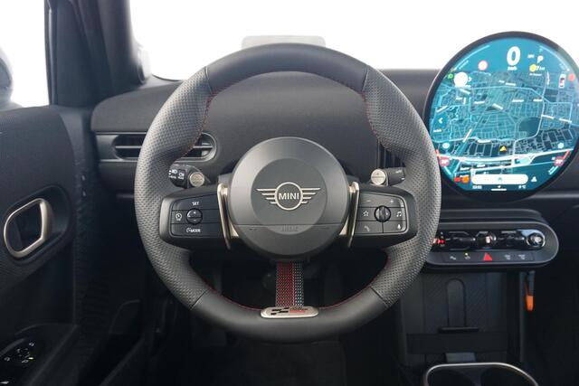 Mini COOPER 5-deurs C John Cooper Works Trim | Pakket XL | Panoramadak | Harman Kardon | Stoel & Stuurverwarming | Driving Assistant Plus