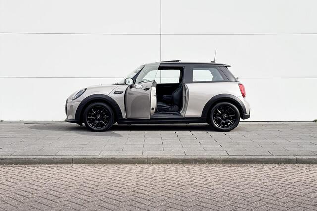 Mini COOPER 3-deurs 1.5 Camden Plus Edition