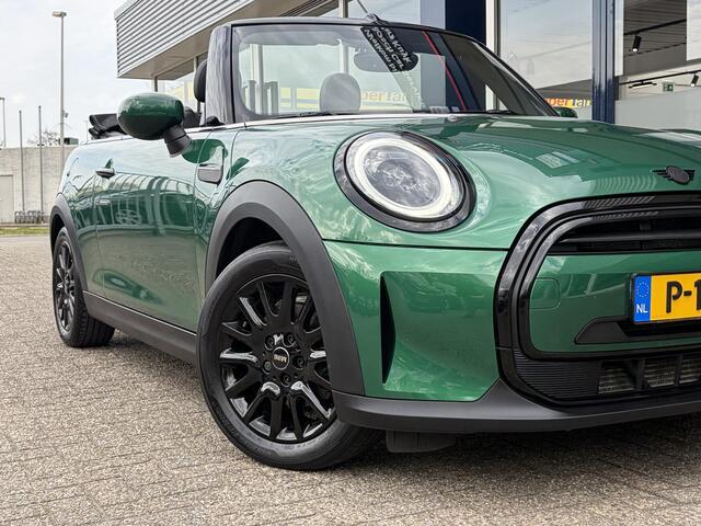 Mini COOPER Mini Cabrio 1.5 Classic / Automaat / NL-Auto / Dealer-Onderhouden / Vol-Leder / Stoelverwarming / Cruise-Control / Climate-Control / Apple-Carplay & Android-Auto / Instapverlichting / LED / Keyless / DAB Radio-Bluetooth / Navi / PDC-Achter / 16'' LMV / EN