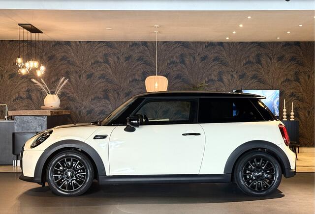 Mini COOPER Mini 1.5 Classic CAMDEN Uitv. I Automaat