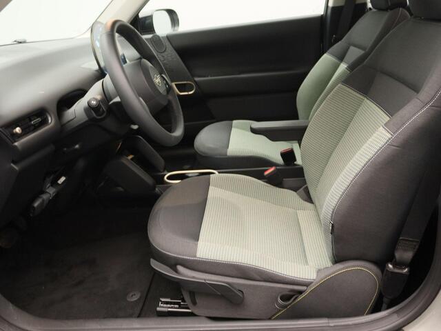 Mini COOPER Mini E Essential 40.7 kWh | Apple Carplay & Android Auto | Climate control | Achteruitrijcamera met parkeersensoren rondom | Dode hoek detectie |