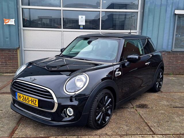 Mini COOPER Mini 1.5 Black, Navigatie, Airco, Dab, 17"Lm velgen, Bluetooth