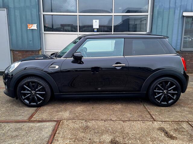 Mini COOPER Mini 1.5 Black, Navigatie, Airco, Dab, 17"Lm velgen, Bluetooth