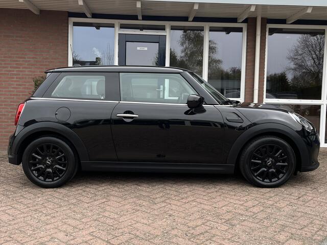 Mini COOPER Mini 1.5 Essential