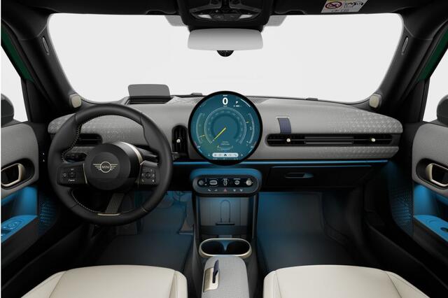Mini COOPER 5-deurs 1.5 Cooper C Favoured L | 18 Inch Night Flash Spoke 2-tone | Opruimingsvoordeel