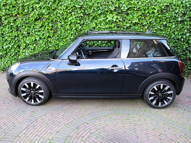 Mini COOPER 1.5 Cooper Chili F56 LCI aut. NL-auto, Pano, A.camera, HK, Apple CP, 17"