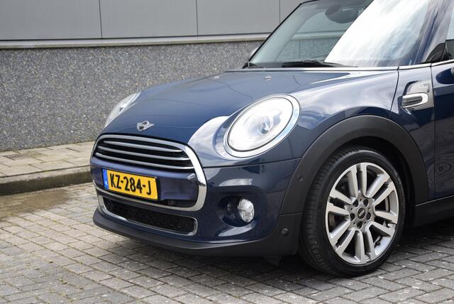 Mini COOPER 3-Deurs 1.5 Chili Serious Business | 1e eigenaar | Volledig BMW-MINI onderhouden | Zomer /- winterbandenset |
