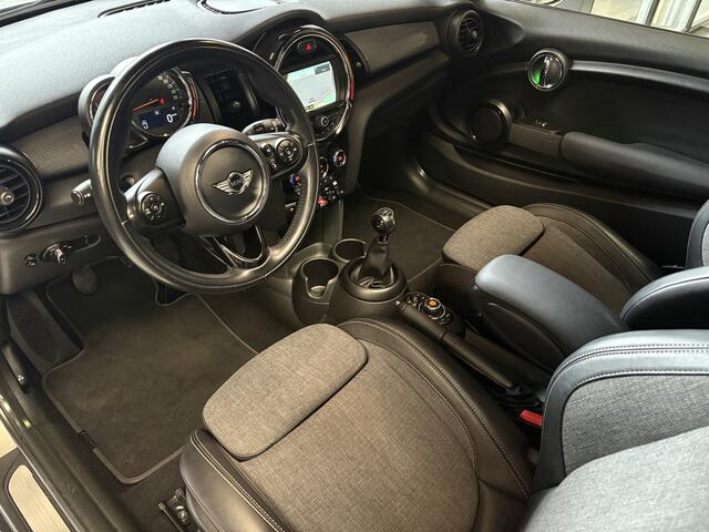 Mini COOPER 3-Deurs 1.5 Chili Business Cruise, Navi, Pano