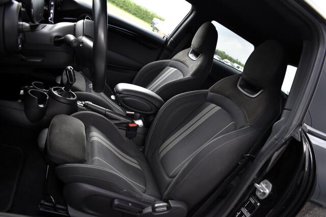Mini COOPER 3-Deurs 1.5 JCW pakket Carplay - Union Jack Lights - Black on Black