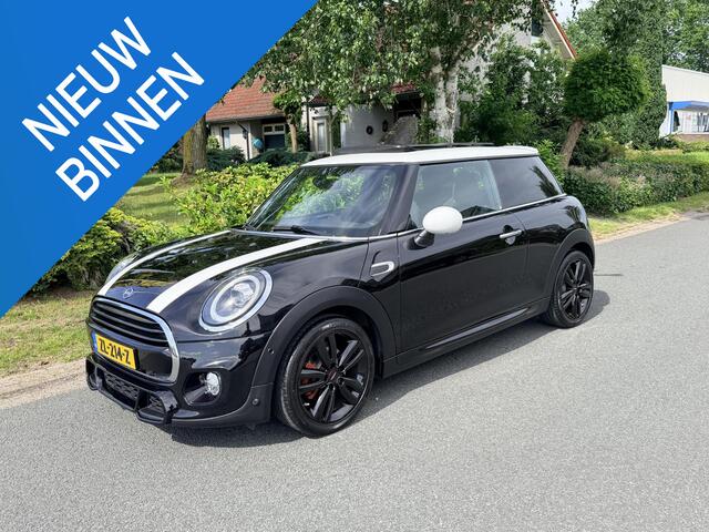 Mini COOPER 1.5 AUT 136PK JCWoSchaalstoelenoPano