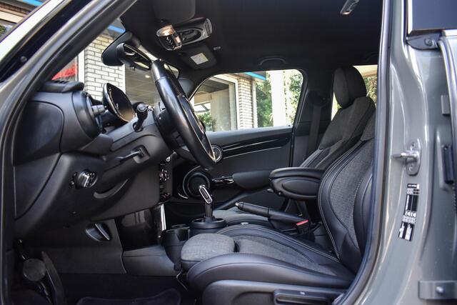 Mini COOPER 5-Deurs 1.5 Camden Edition Navi Prof. Keyless Stoelverwarming Carplay
