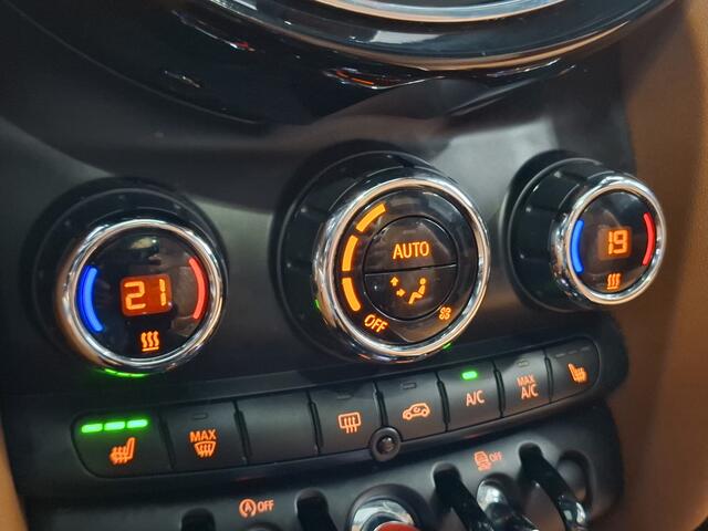 Mini COOPER 5-Deurs 1.5 Chili | Navigatie | LM Velgen 17" | Voorstoelen Verwarmd | Elektrisch Glazen Panoramadak | Cruise Control | Adaptieve LED Koplampen | Airco |