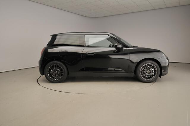 Mini COOPER 3-Deurs E Blackyard 40.7 kWh Head-Up | Getint Glas | Stoelverwarming | Cruise control | Achteruitrijcamera |